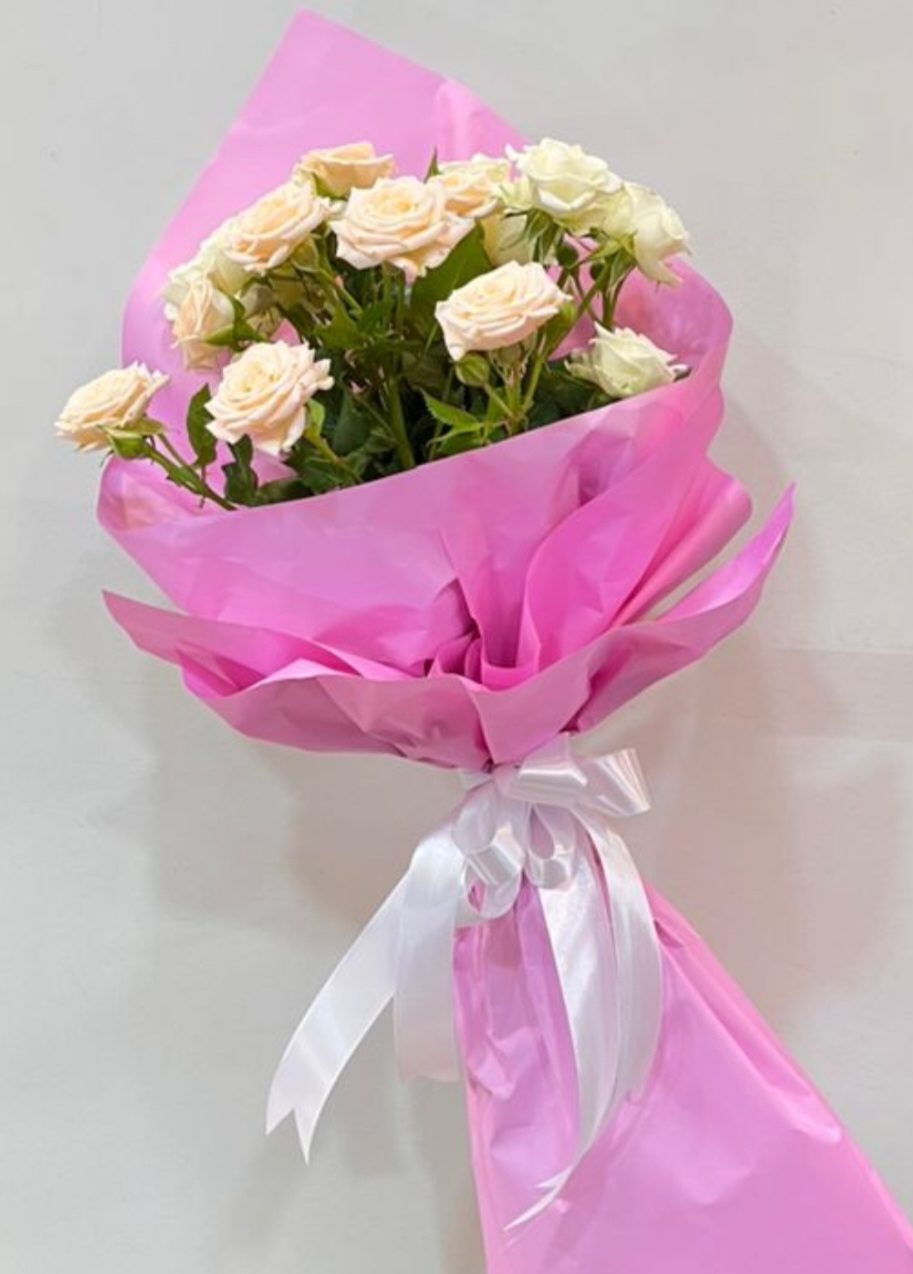 دسته گل رزمینیاتوری کد 55368